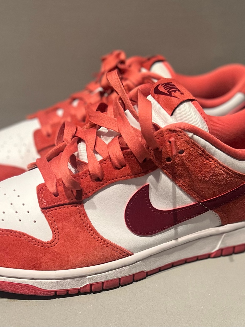 Nike White and Red Low-Top Sneakers - Picture 2 of 7